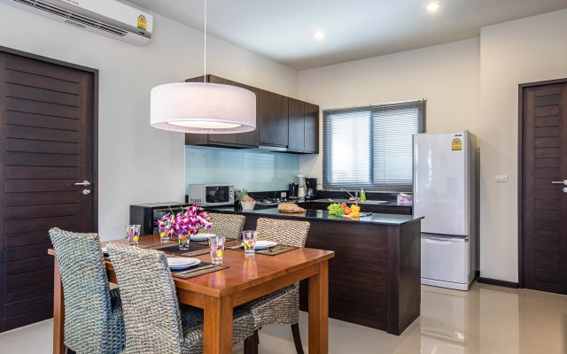 Buton 3 BR, Private Pool, Nai Harn Beach Villa