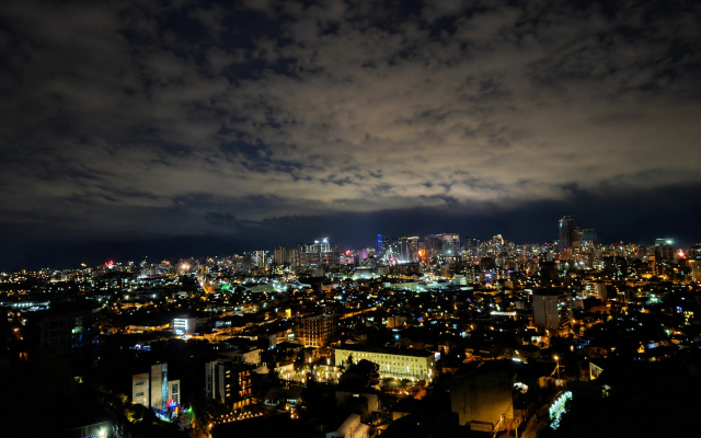 Отель Sputnik Batumi Hotel