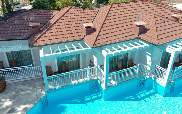 Mozaik Swim Up Hotel