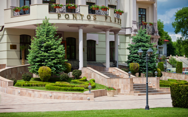 Hotel Pontos Plaza