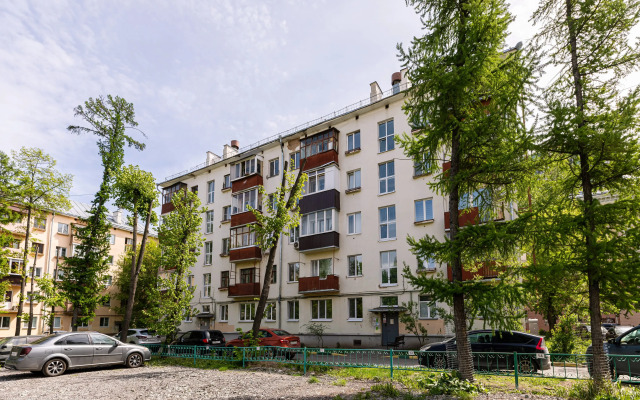 Ryadom S Teatrom G. Kamala Apartments