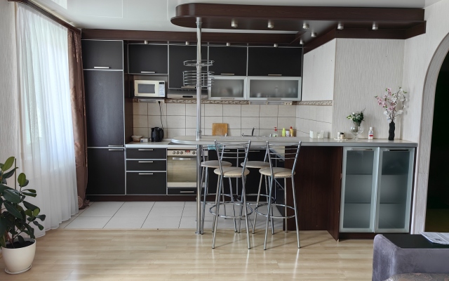 Yevrodvushka u ozera 54m2 s lodzhiey 6m Flat