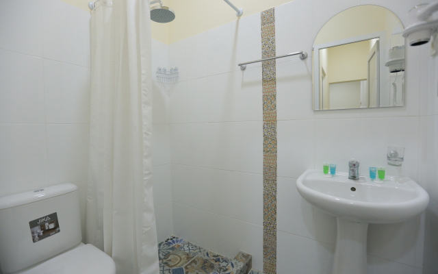 Midtown Hostel