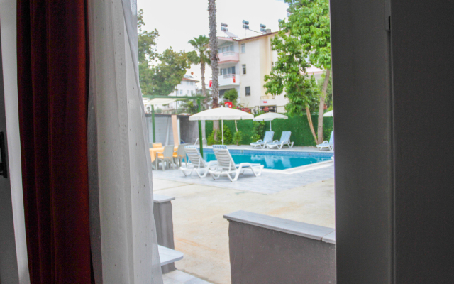 Hillside Apart House Apartment Hotel