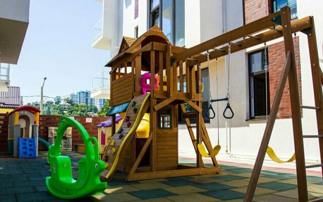 Green Palace Apartments