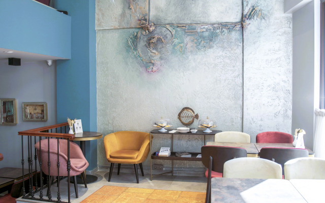 Smart and Simple Hotel Karakoy