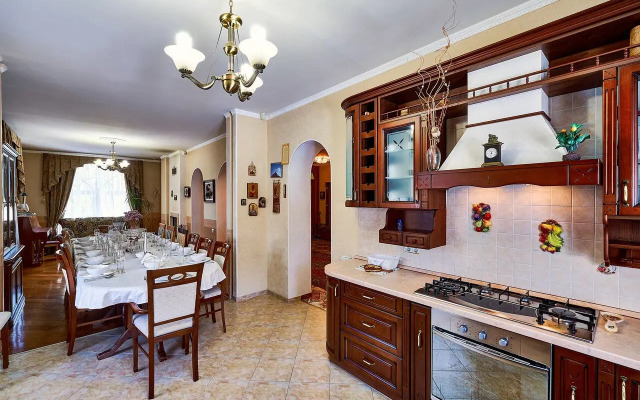 Частный дом Баковка Хаус