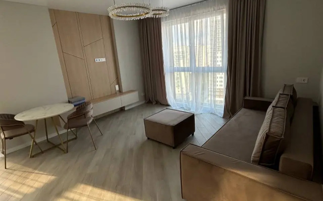 Na Prospekte Dzerzhinskogo Apartments