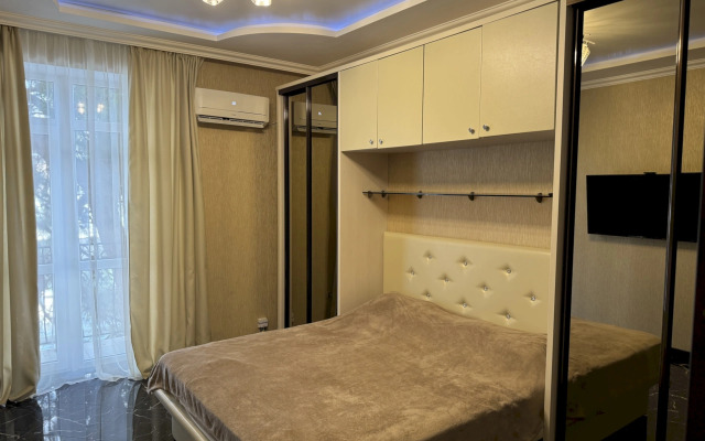 Квартира 382 с Балконом 7 Мин до Моря