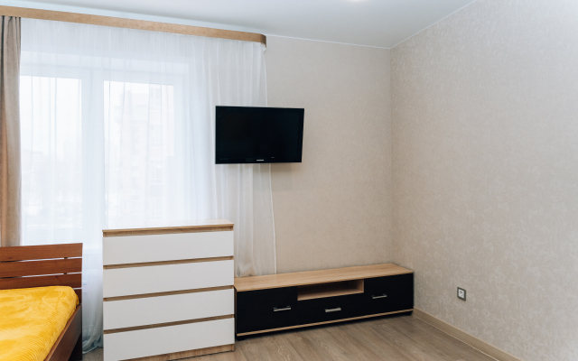 2komn Kvartira Ryadom S Zhd Vokzalom Apartments