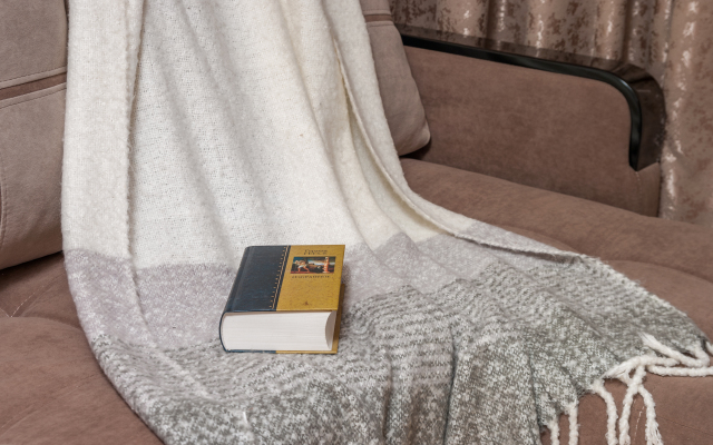 Квартира Двухкомнатная на Тельмана 5