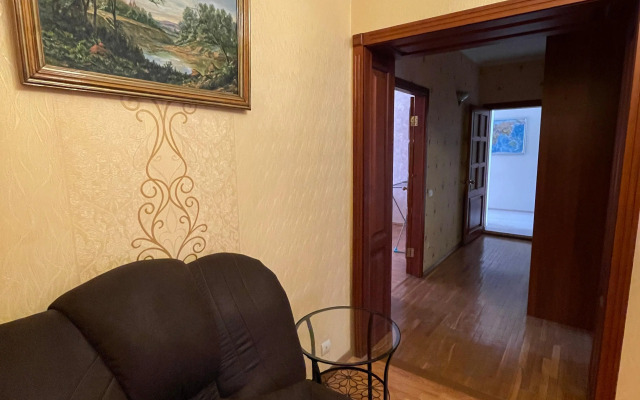 Shikarnaya U Kremlya Flat