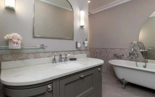 Апартаменты Представительский Люкс в ЖК Королевский Парк