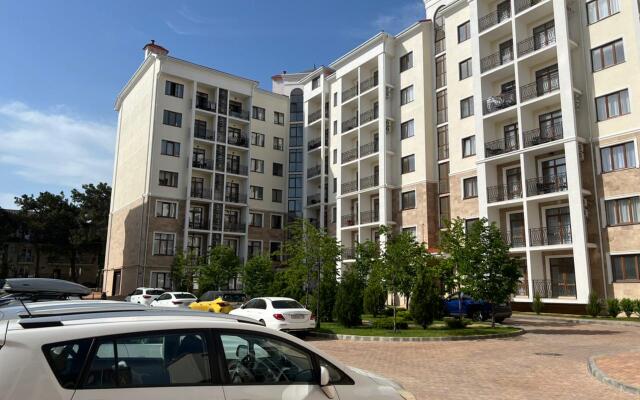 U Morya V  Zhk Izumrudny Gorod Apartments