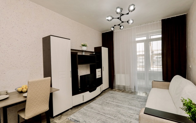 Трехместные апартаменты с Балконом и Видом на Озеро