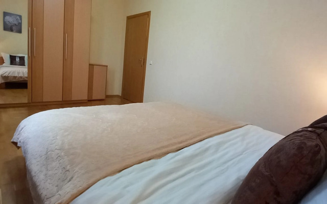 10 Apart Trofi V Istoricheskom Tsentre Amalienau Apartments