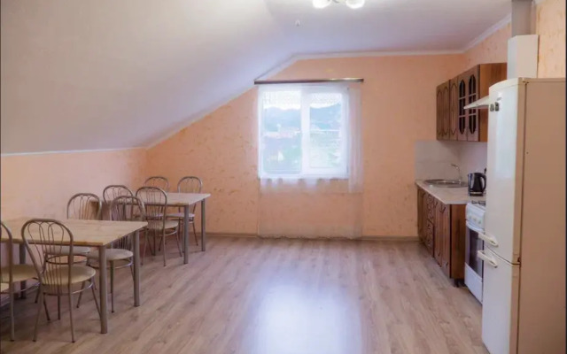 Lika Guest House