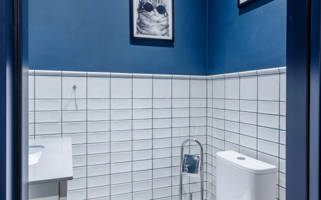 Квартира MyHomeYourHome на Невской 19