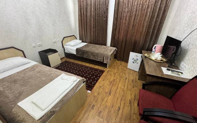 RATMINA Hotel