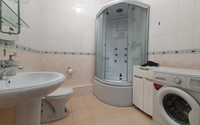 421 Yevrotreshka V Samom Tsentre Na 6 Gostey Apartment
