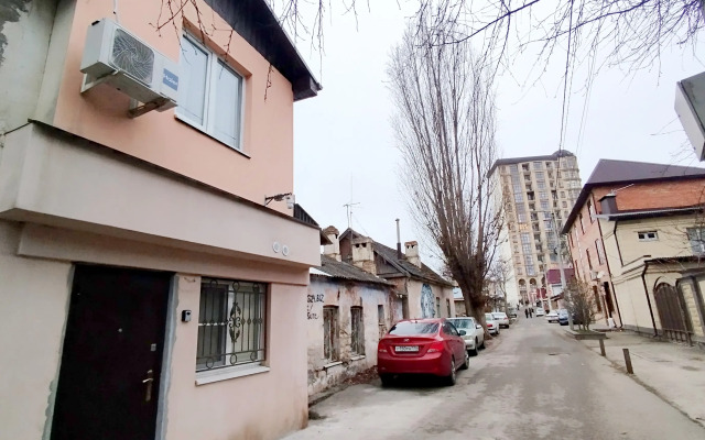 Dvukhurovnevaya V Tsentre Flat