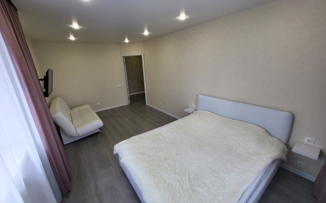 Апартаменты Apartment on 8 marta 21