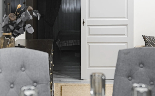 Travertin Siesta Apartments