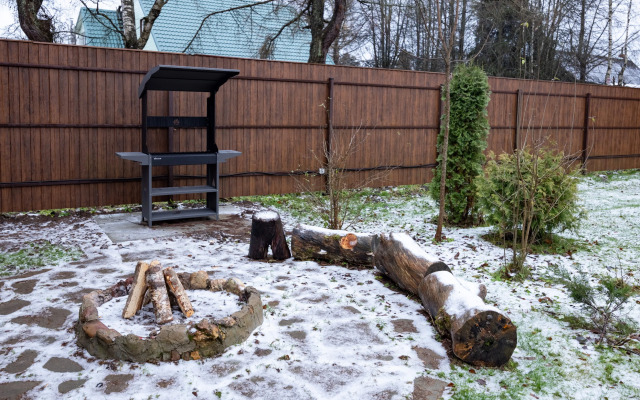 Частный дом Уютный дом с камином