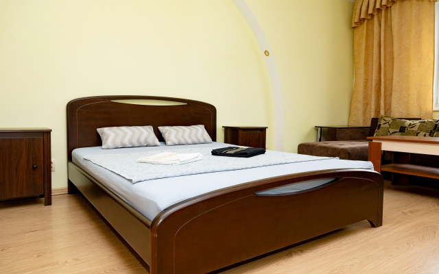 Апартаменты Домино возле КТЦ Югра-Классик