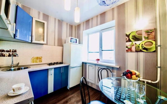 Двухкомнатная квартира на набережной