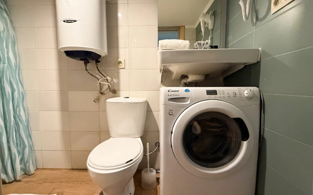 Апартаменты студия в районе метро Автозаводская АВС17