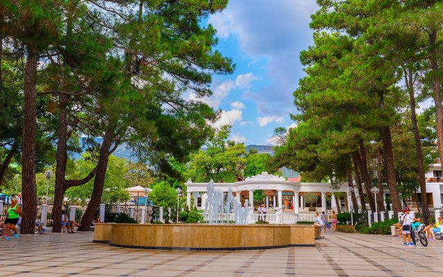 Апартаменты Люкс с большой ванной и видом на горы Sea Breeze & SPA