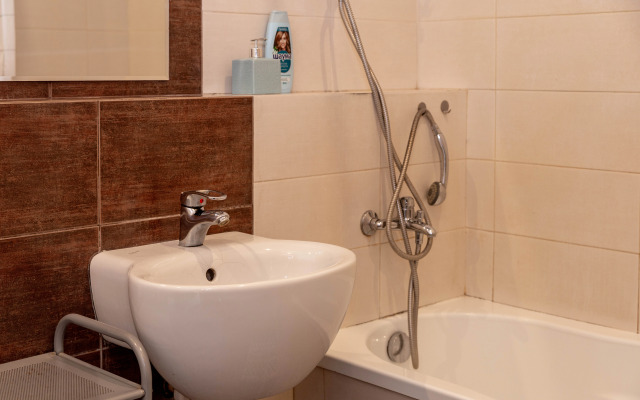 Dizaynerskie I Sovremennye V Tsentre Apartments