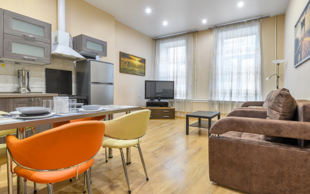 Квартира SpbMain СпбМэйн на ул. Кирочная