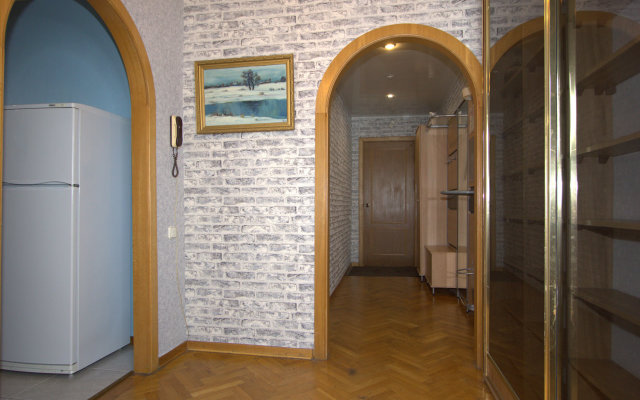 Na Bolshoy Gruzinskoy Apartments