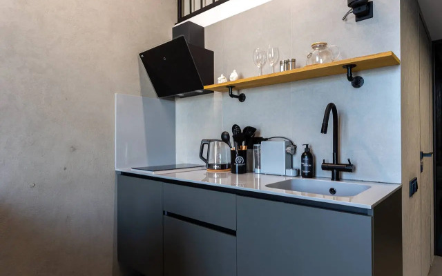4.16 Studio Sirius Flat