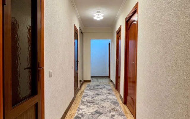 Апартаменты Дружба 8/1