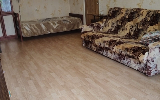 V Rayone Metro Lesnaya Flat
