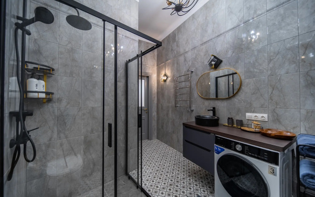 Trekhkomnatnaya Parusa Flat