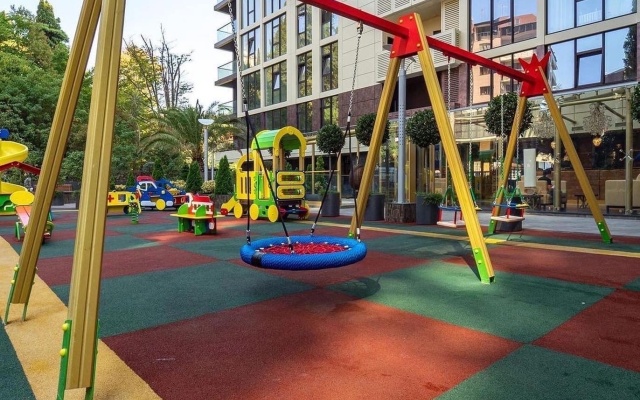 Апартаменты у Дендрария в ЖК Метрополь на самом высоком этаже, где есть бассейн