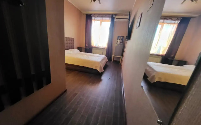 DeLyuks Mini-Hotel