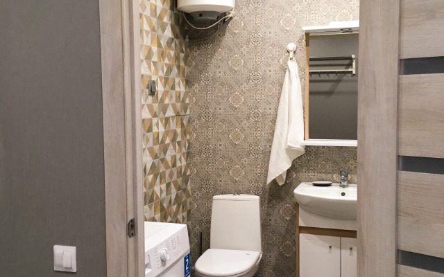V Neboskrebe s vidom na Ostankinskuyu bashnyu Apartments