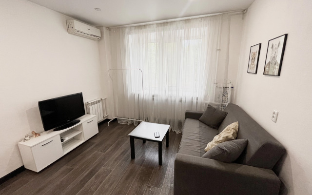 Na Prospekte Ibragimova 61 Flat