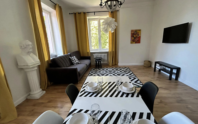 Апартаменты Пентхаус в сталинке в самом центре