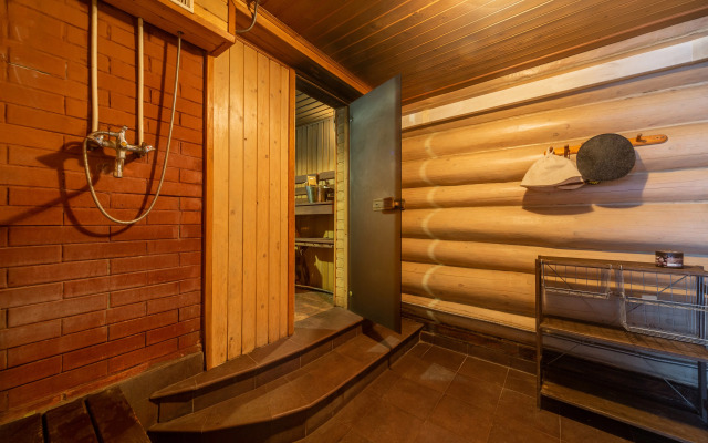 V Ostovkakh - 134 Metra Guest House