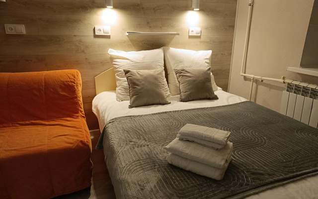 Studiya V Tsentre Ryadom S Zhd I Avto Vokzalami Apartments