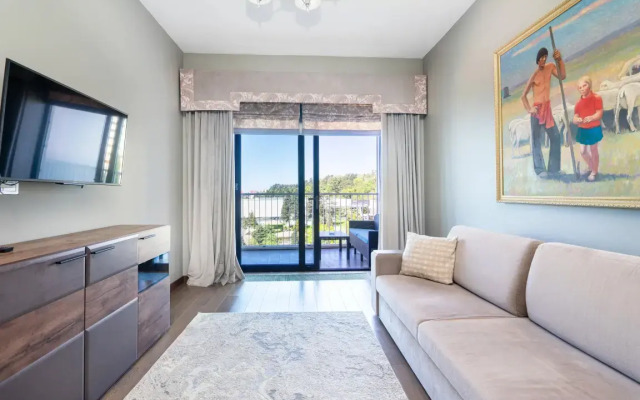 Ansi Akter Gelaksi Apartments