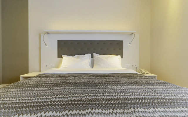 Alliance Palace by Grand City Apartment Hotel