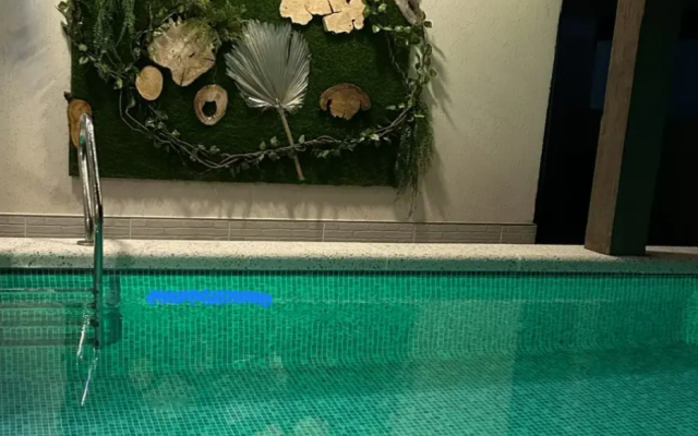 Dom s Bassejnom Villa