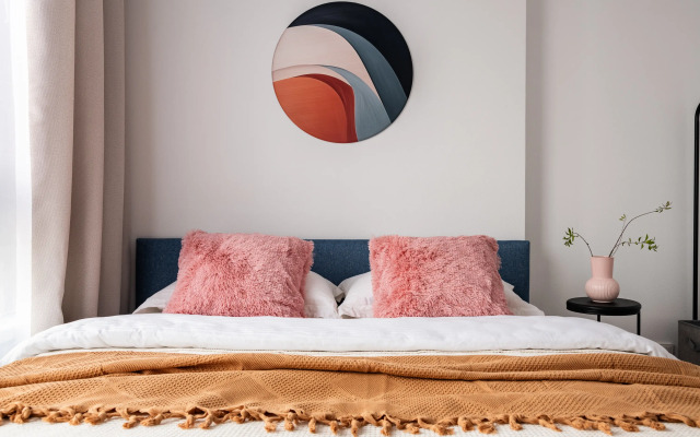 Chetyrekhkomnatnaya Dizainerskaya Vidovaya Flat